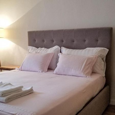 Spacious And Cozy Apartment - Ajia Apartment Тирана Екстер'єр фото
