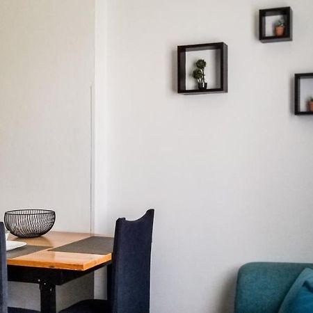 Spacious And Cozy Apartment - Ajia Apartment Тирана Екстер'єр фото