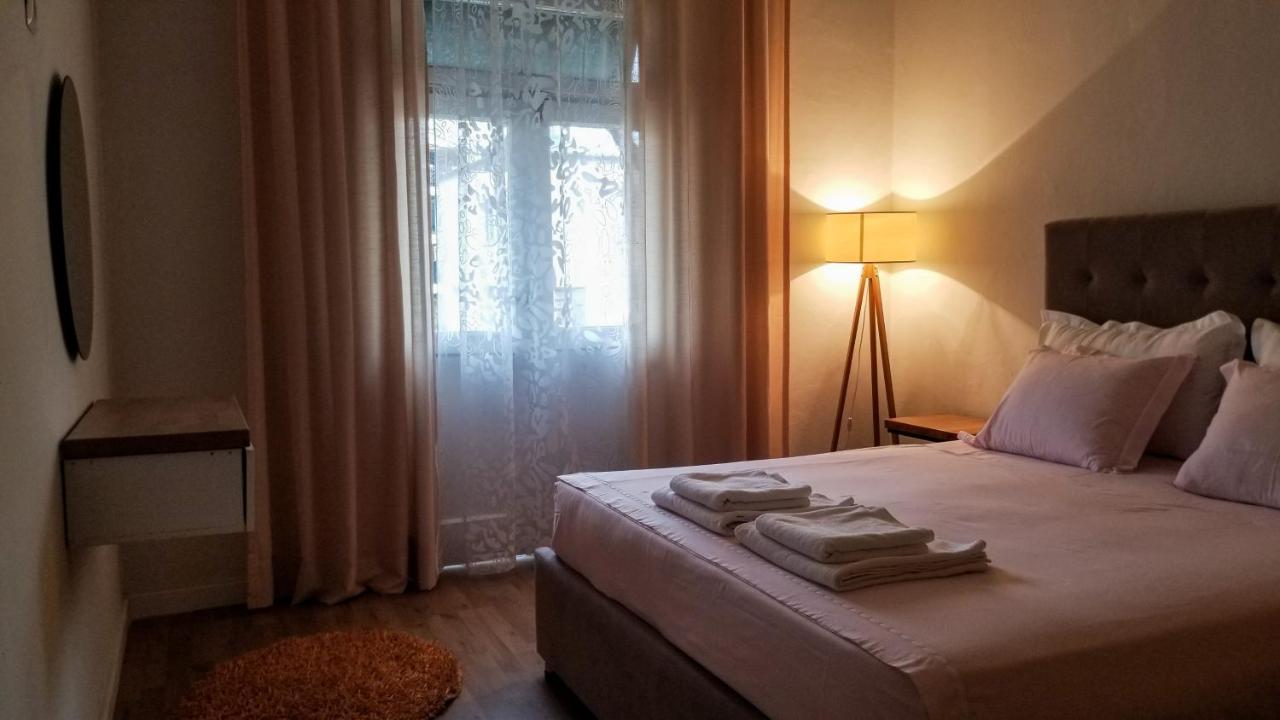Spacious And Cozy Apartment - Ajia Apartment Тирана Екстер'єр фото