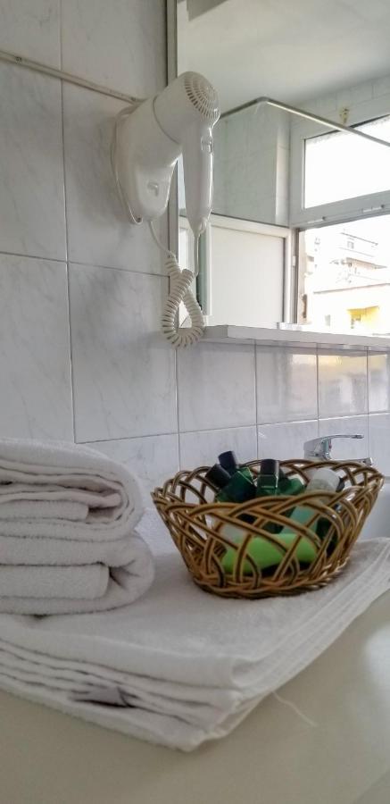 Spacious And Cozy Apartment - Ajia Apartment Тирана Екстер'єр фото